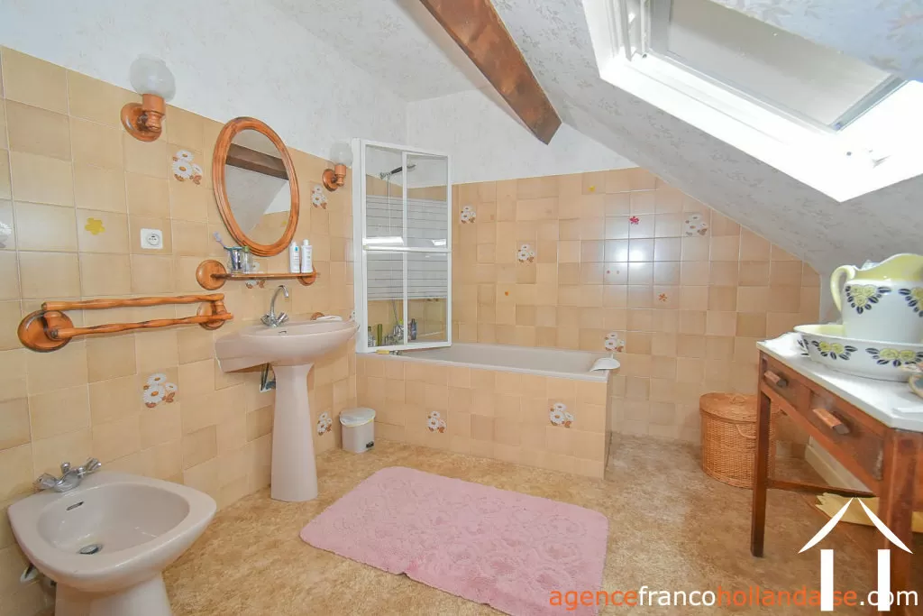Maison à vendre la croisille sur briance, limousin, Li1047 Image - 16