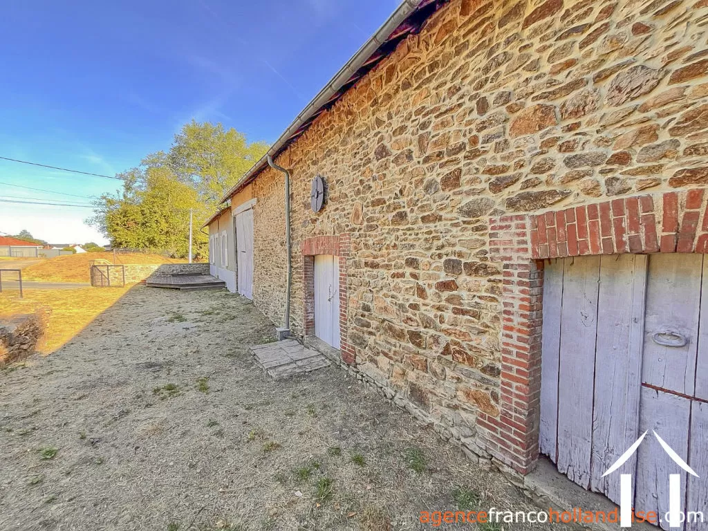Maison à vendre chateauneuf la foret, limousin, Li1048 Image - 40