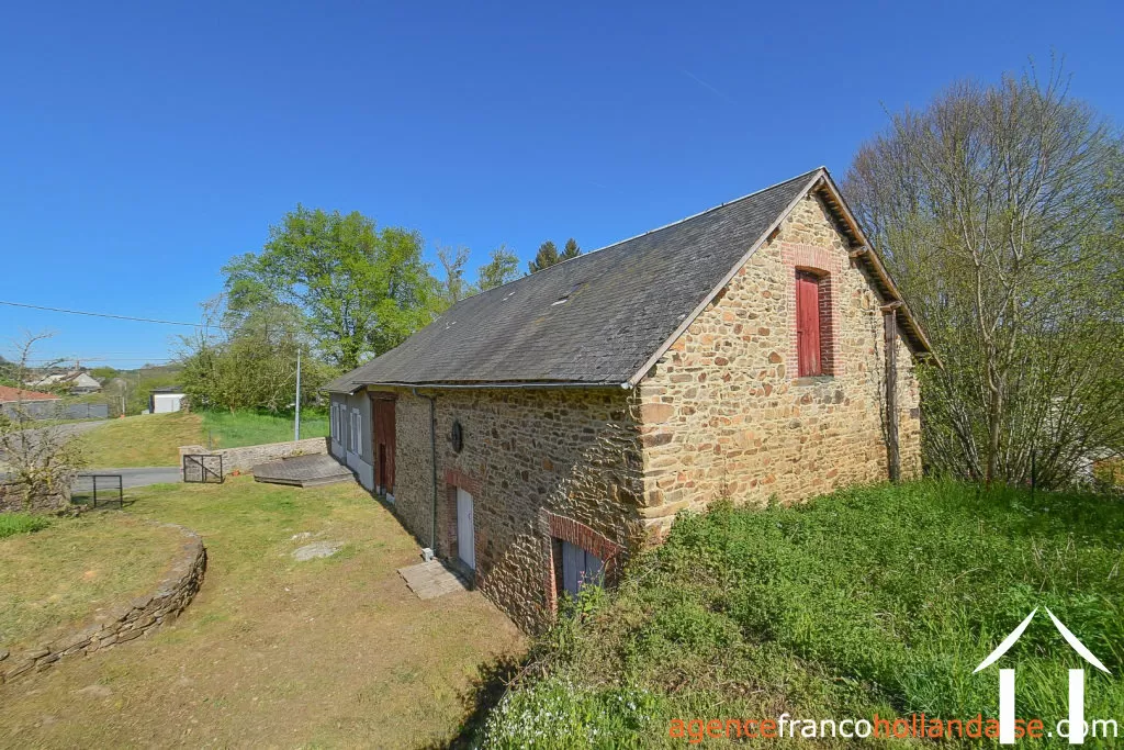 Maison à vendre chateauneuf la foret, limousin, Li1048 Image - 30