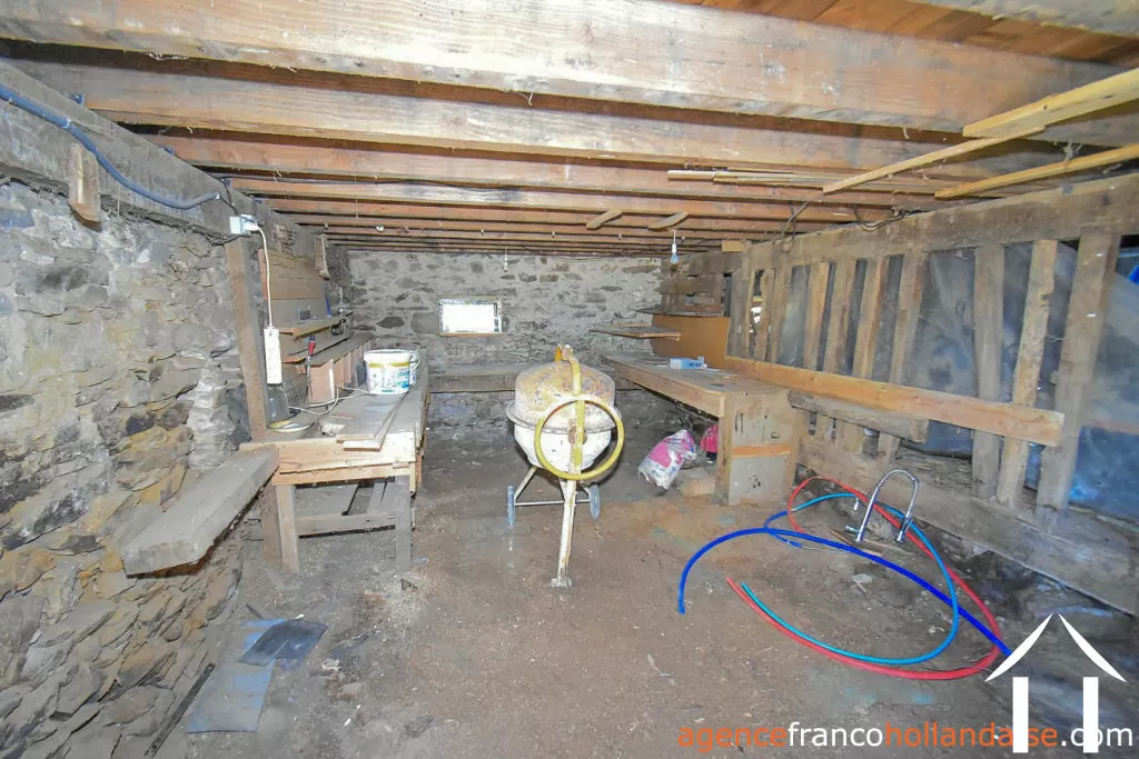 Maison à vendre chateauneuf la foret, limousin, Li1048 Image - 27