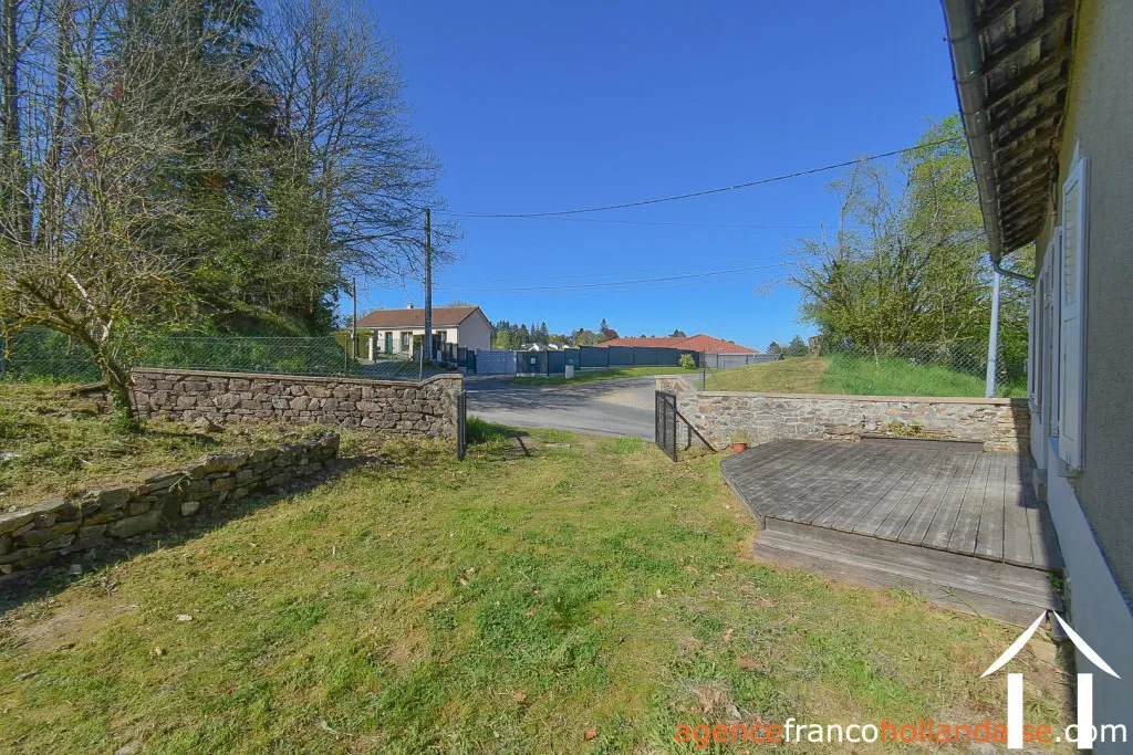 Maison à vendre chateauneuf la foret, limousin, Li1048 Image - 48