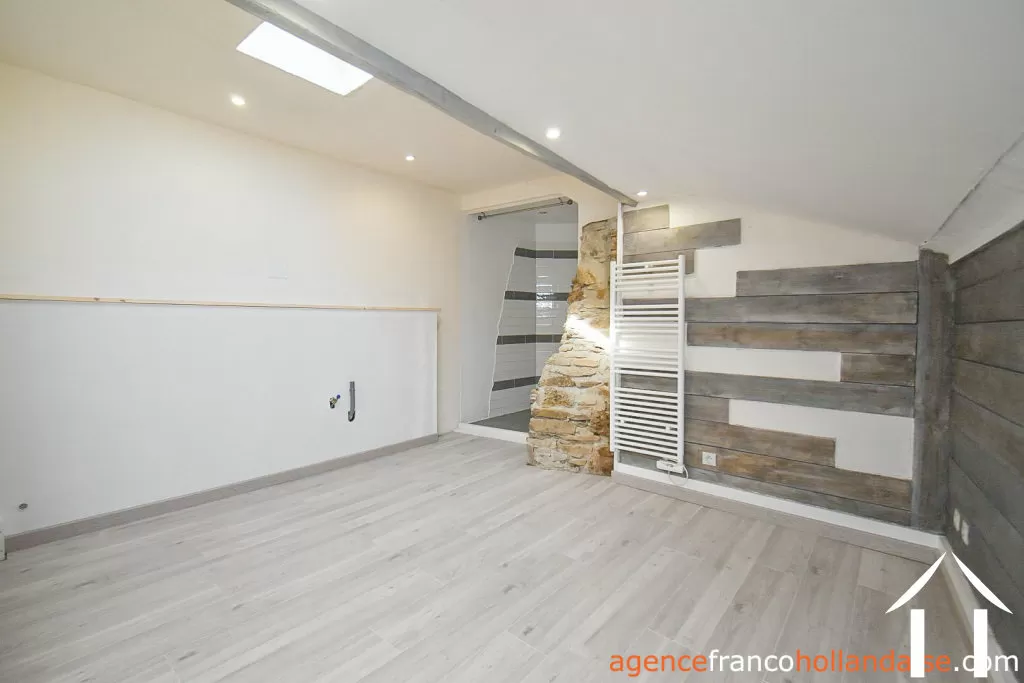 Maison à vendre chateauneuf la foret, limousin, Li1048 Image - 16
