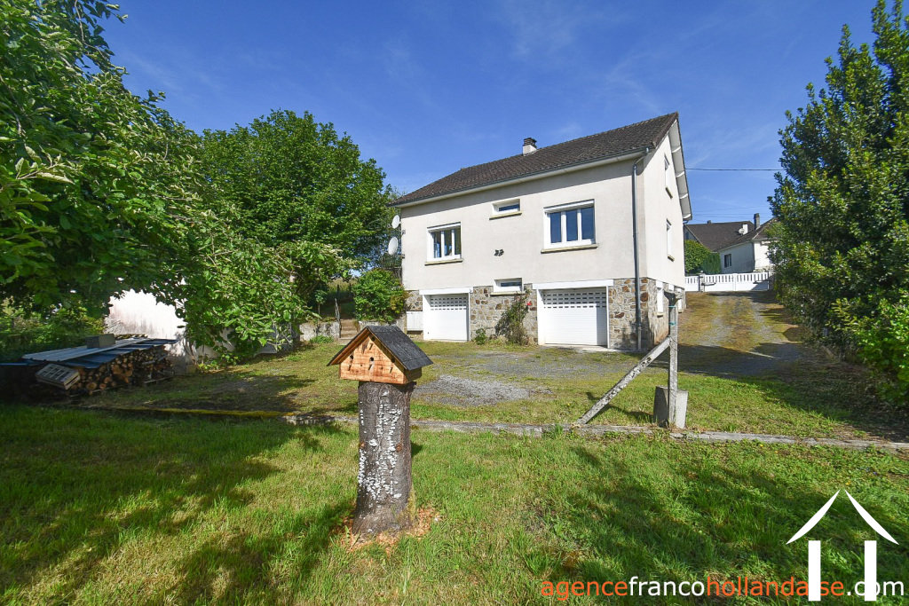 Maison de bourg à vendre chamberet, limousin, Li1053 Image - 1