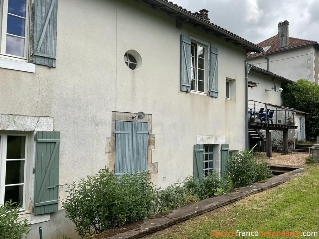 Maison avec gite à vendre rochechouart, limousin, Li1054 Image - 47