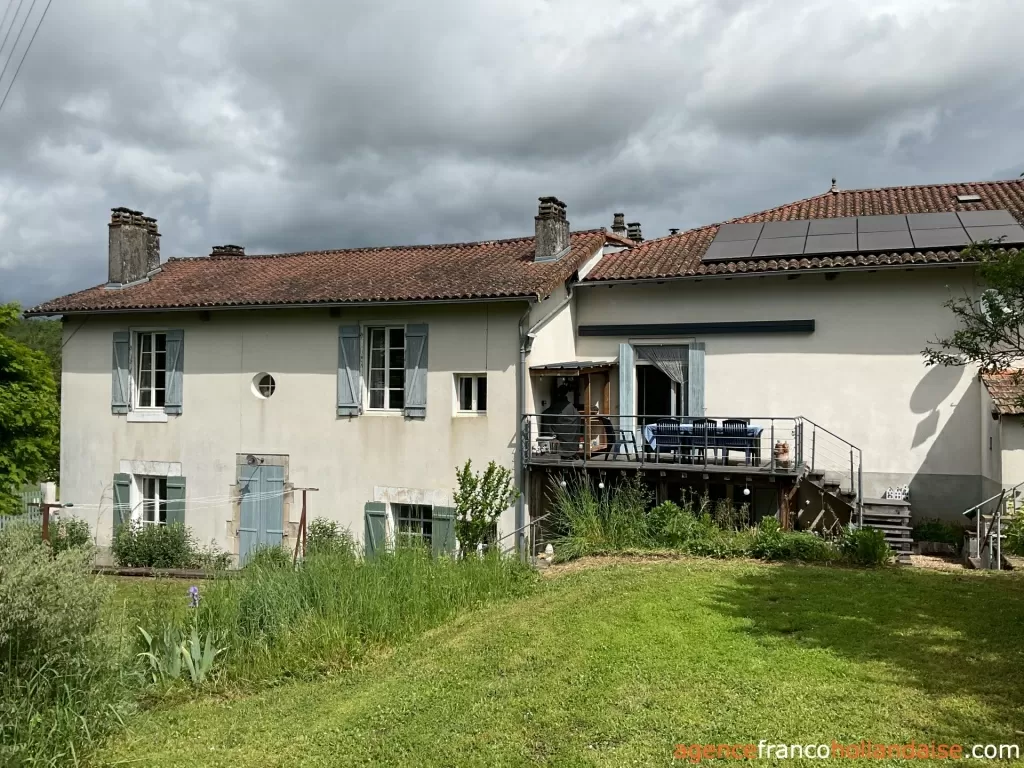 Maison avec gite à vendre rochechouart, limousin, Li1054 Image - 48
