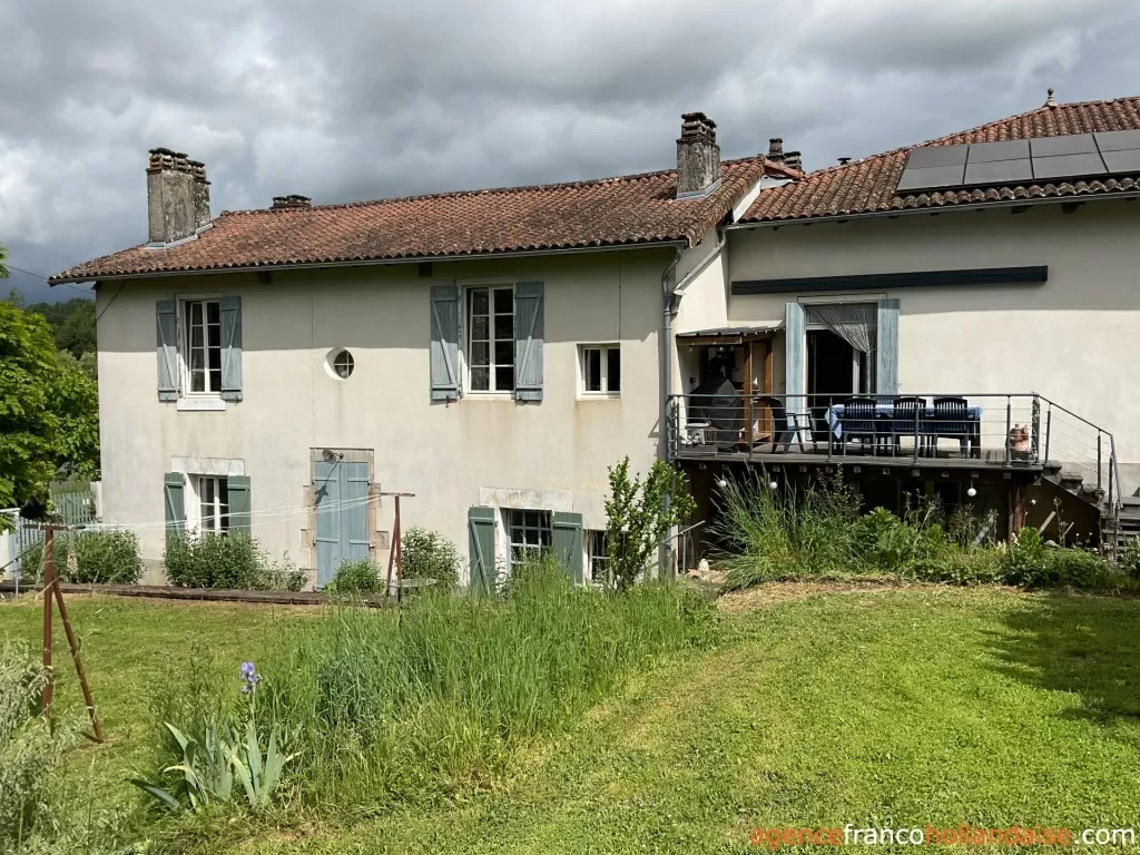 Maison avec gite à vendre rochechouart, limousin, Li1054 Image - 51