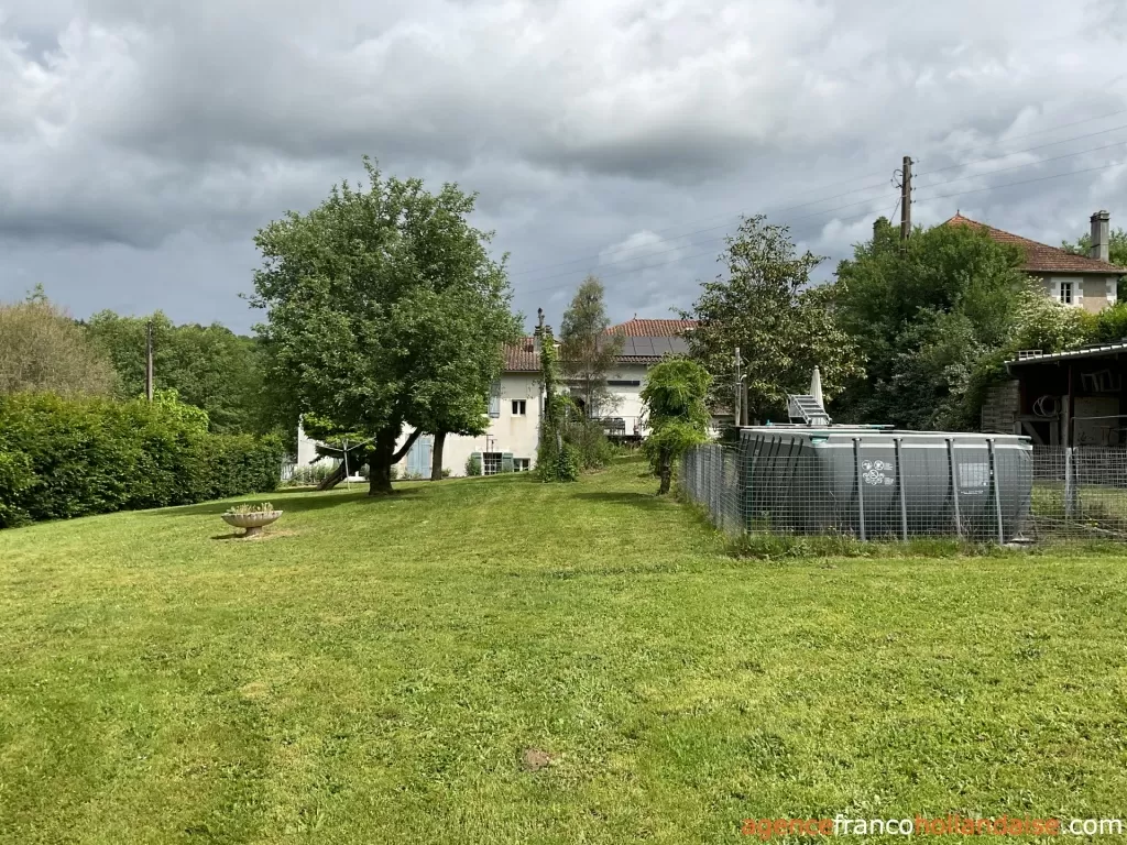 Maison avec gite à vendre rochechouart, limousin, Li1054 Image - 53