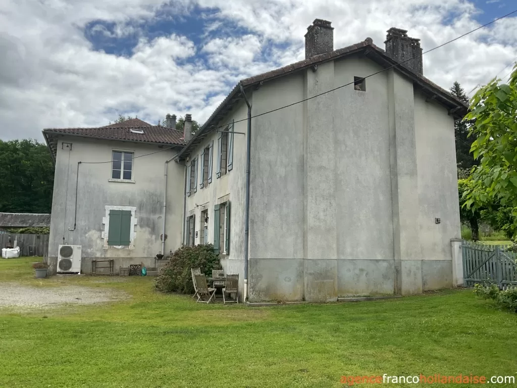 Maison avec gite à vendre rochechouart, limousin, Li1054 Image - 67
