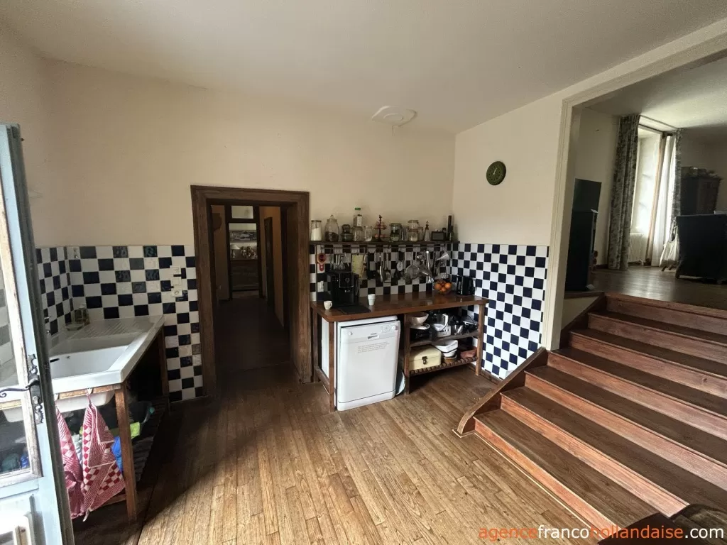 Maison avec gite à vendre rochechouart, limousin, Li1054 Image - 10