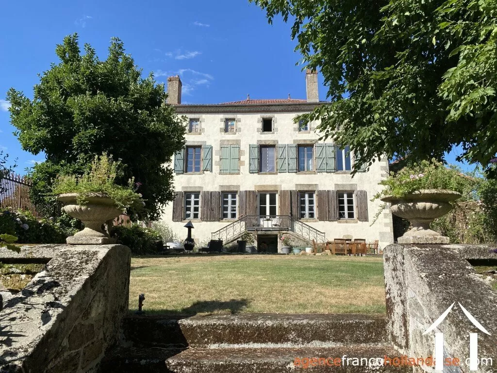 Maison à vendre oradour sur vayres, limousin, Li1057 Image - 1