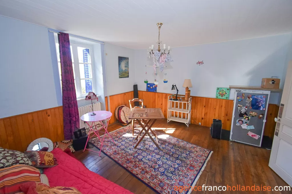 Propriété 1 hectare ++ à vendre chateauneuf la foret, limousin, Li1062 Image - 5