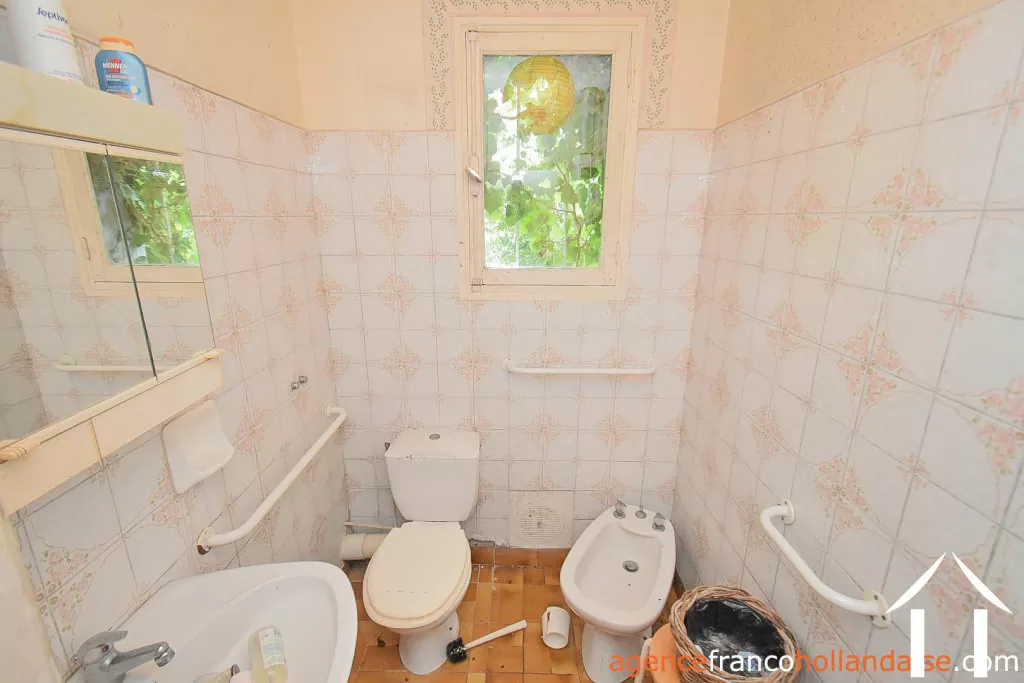 Maison de bourg à vendre meilhards, limousin, Li1063 Image - 17