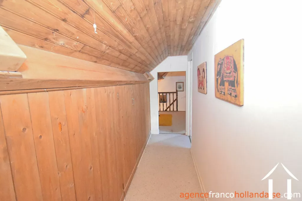 Maison de bourg à vendre meilhards, limousin, Li1063 Image - 21