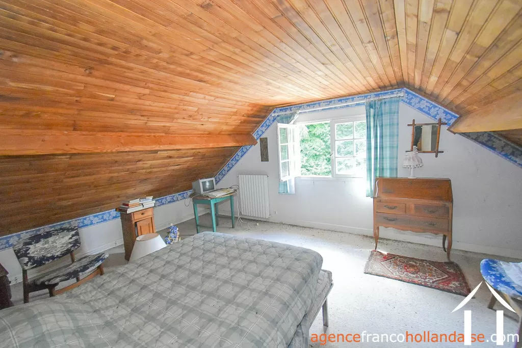 Maison de bourg à vendre meilhards, limousin, Li1063 Image - 22