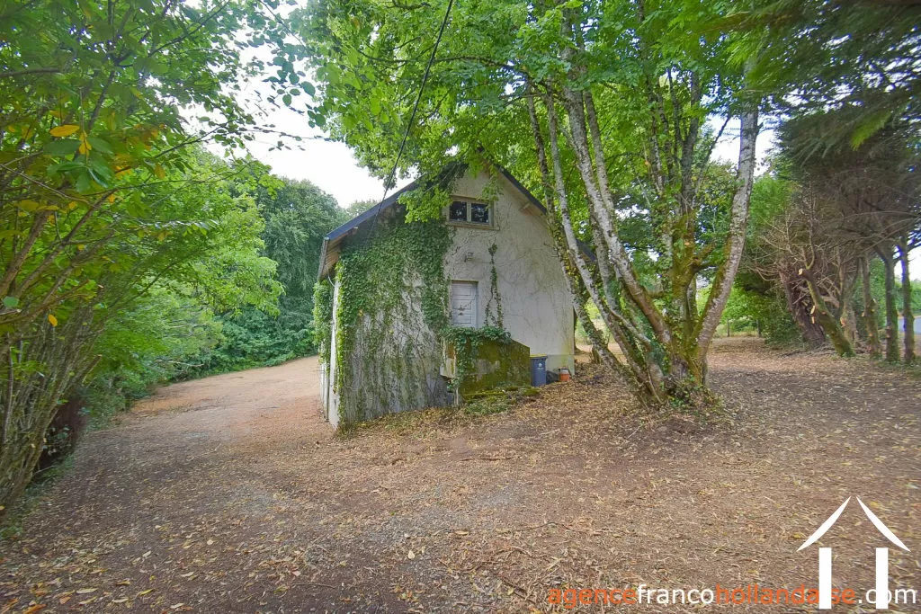 Maison de bourg à vendre meilhards, limousin, Li1063 Image - 30