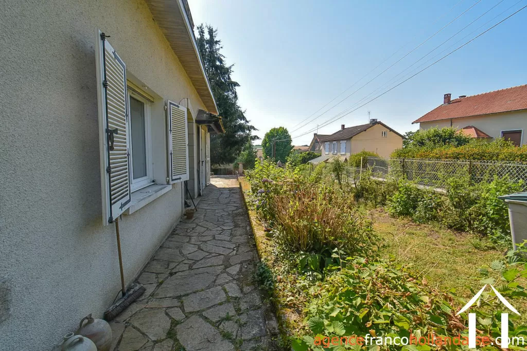Maison à vendre chateauneuf la foret, limousin, Li1064 Image - 32