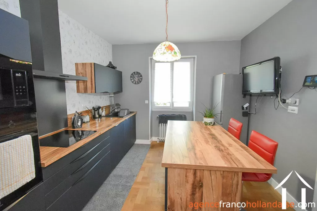 Maison à vendre chateauneuf la foret, limousin, Li1064 Image - 4