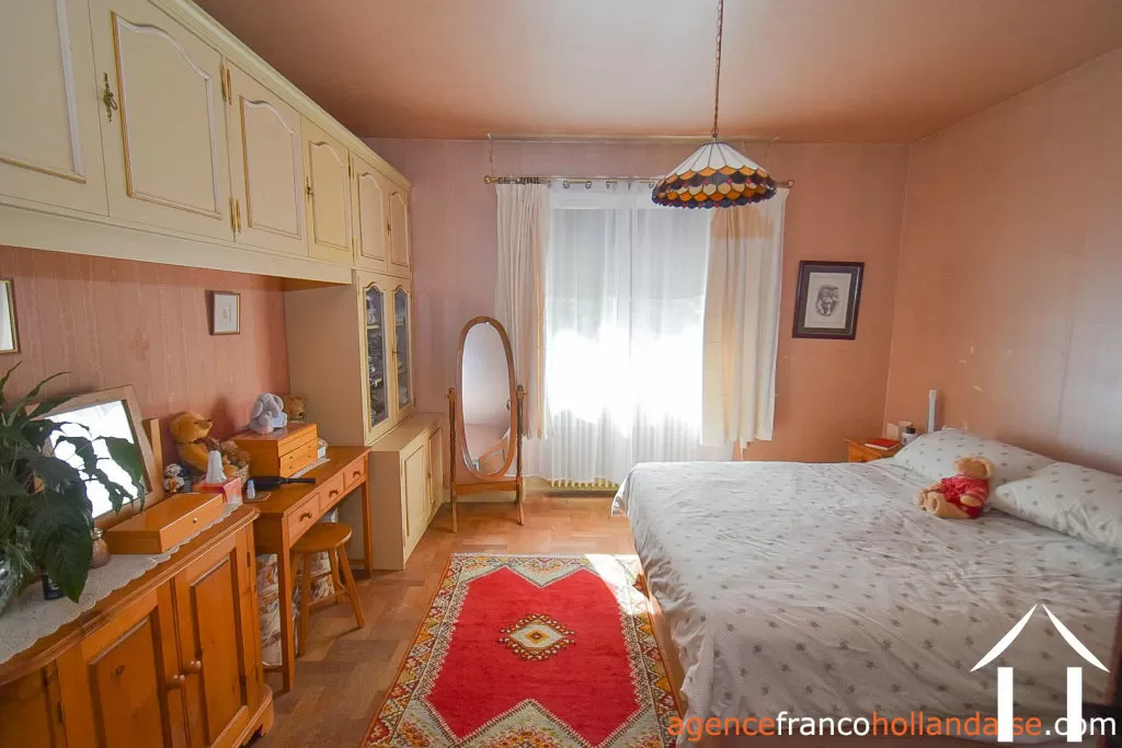 Maison à vendre chateauneuf la foret, limousin, Li1064 Image - 10