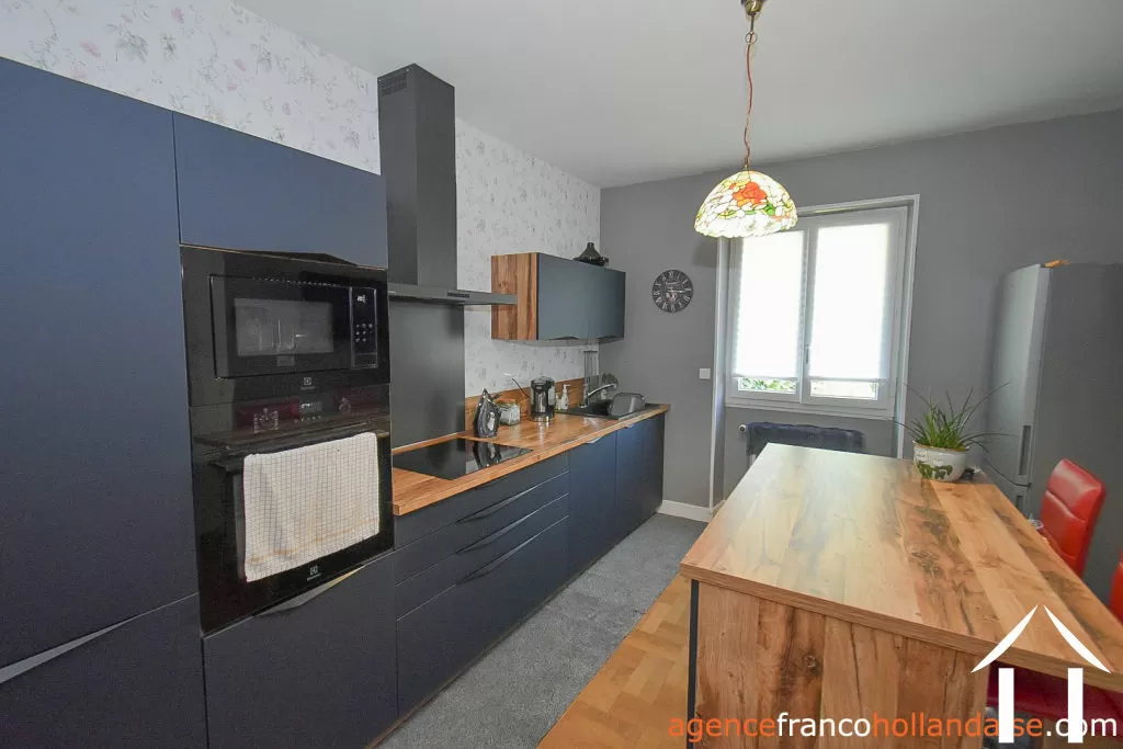 Maison à vendre chateauneuf la foret, limousin, Li1064 Image - 3