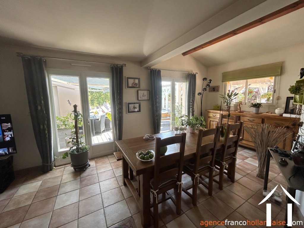 Maison avec gite à vendre brouchaud, aquitaine, Li1068 Image - 5