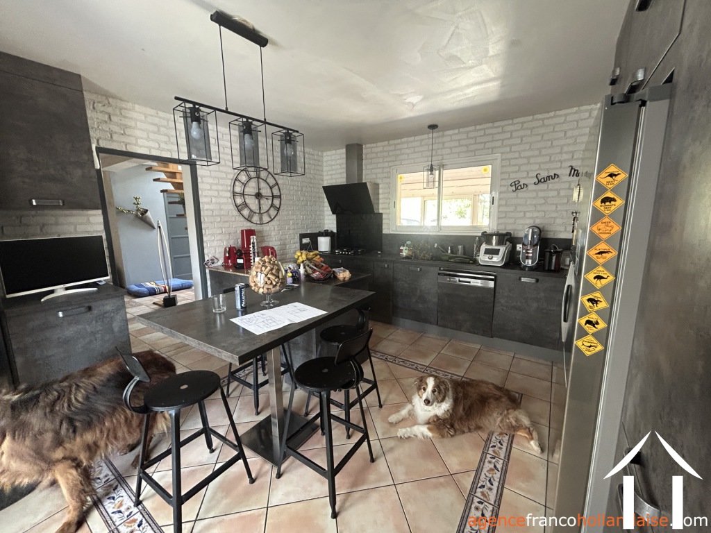 Maison avec gite à vendre brouchaud, aquitaine, Li1068 Image - 10