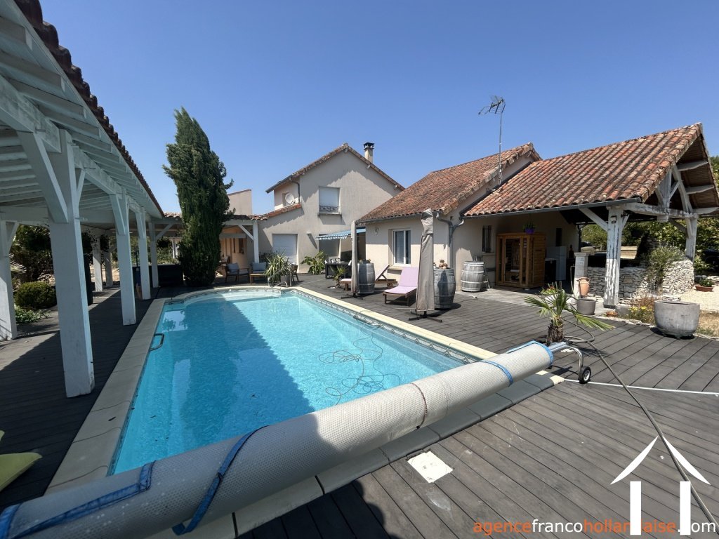 Maison avec gite à vendre brouchaud, aquitaine, Li1068 Image - 34