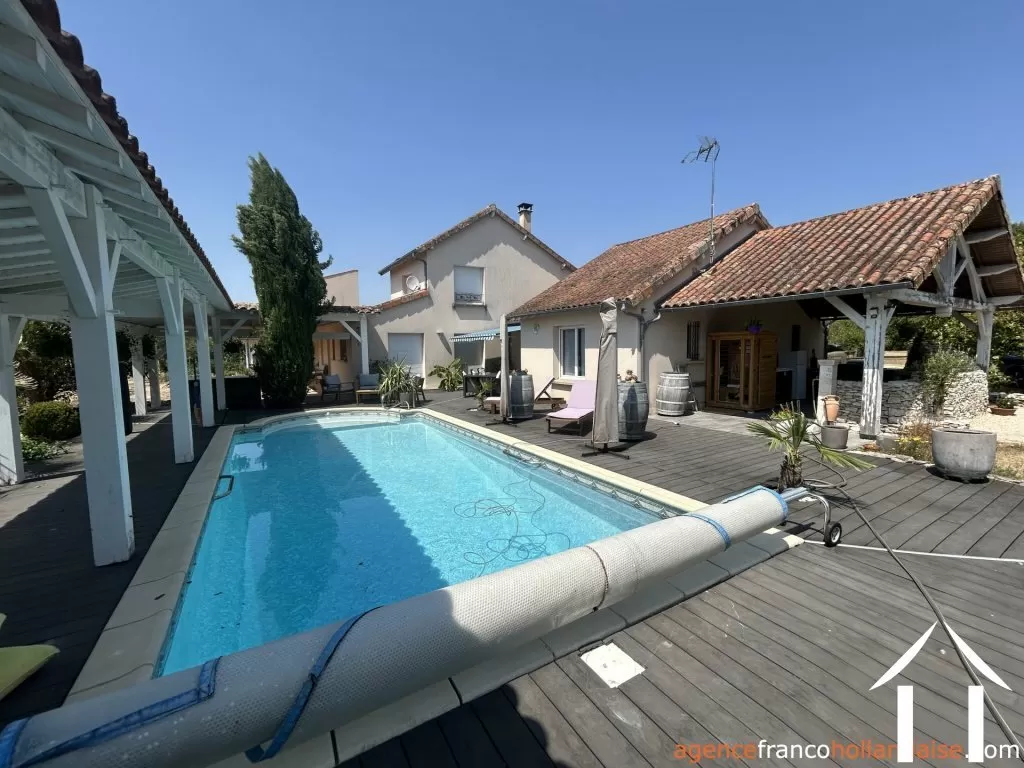 Maison avec gite à vendre brouchaud, aquitaine, Li1068 Image - 27