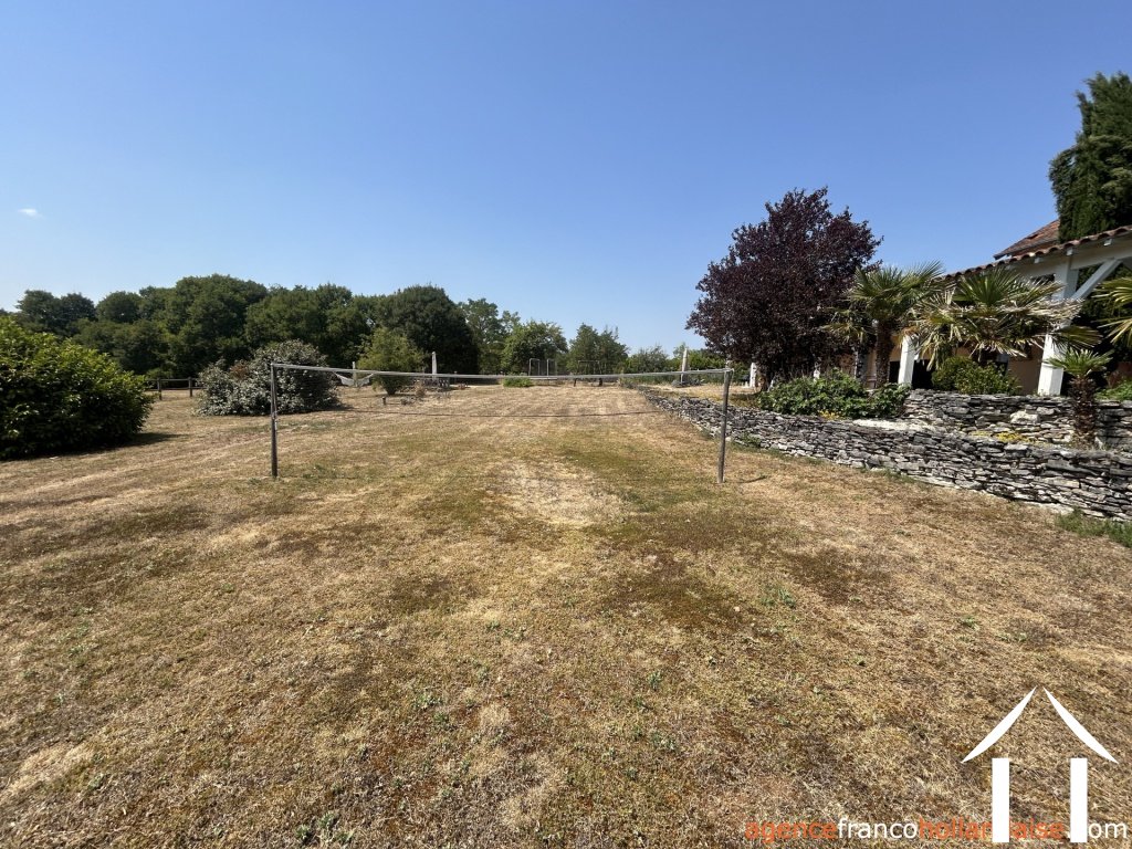 Maison avec gite à vendre brouchaud, aquitaine, Li1068 Image - 40