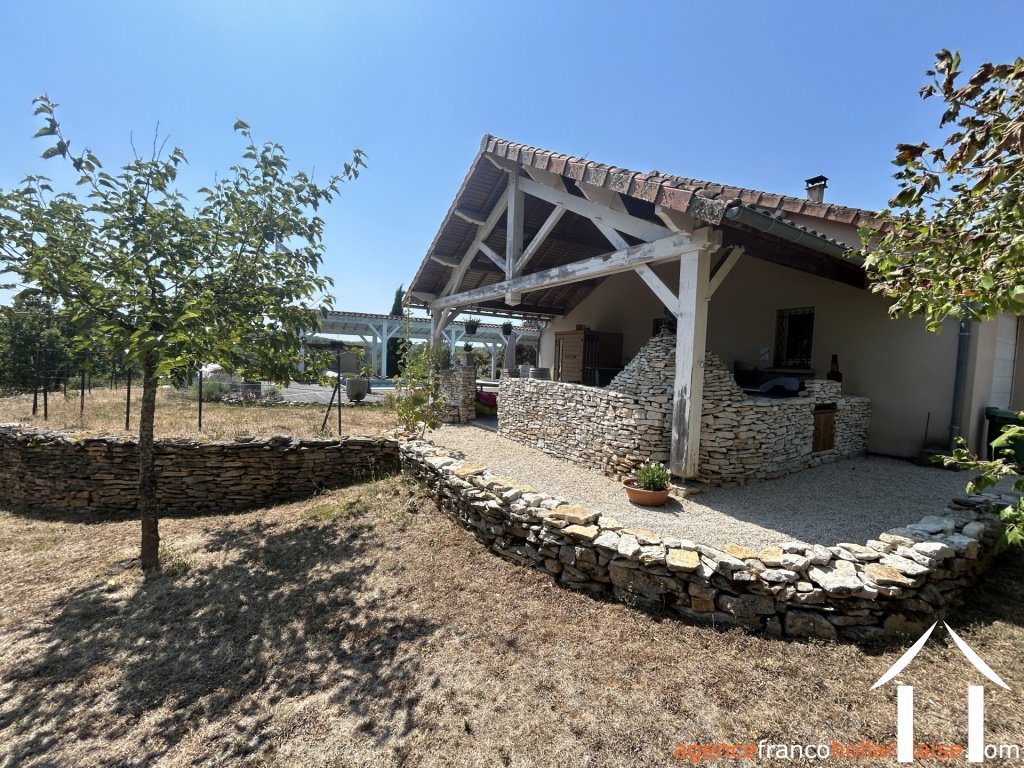 Maison avec gite à vendre brouchaud, aquitaine, Li1068 Image - 31