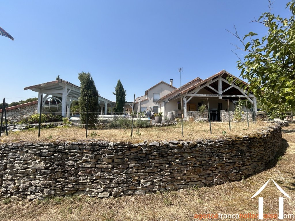 Maison avec gite à vendre brouchaud, aquitaine, Li1068 Image - 2