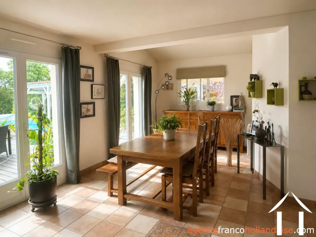 Maison avec gite à vendre brouchaud, aquitaine, Li1068 Image - 4