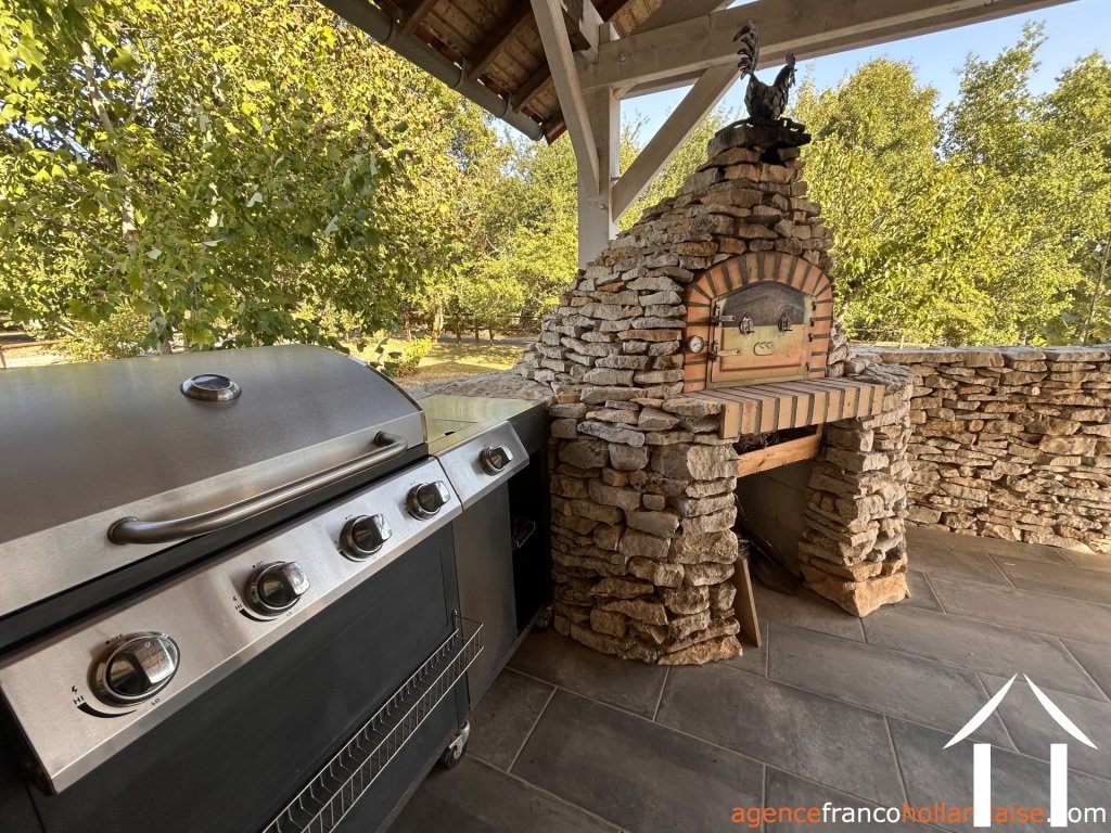 Maison avec gite à vendre brouchaud, aquitaine, Li1068 Image - 28