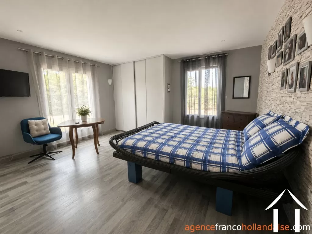 Maison avec gite à vendre brouchaud, aquitaine, Li1068 Image - 12