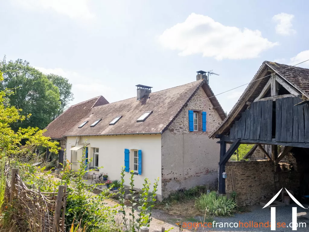 Maison avec gite à vendre lubersac, limousin, Li1070 Image - 45