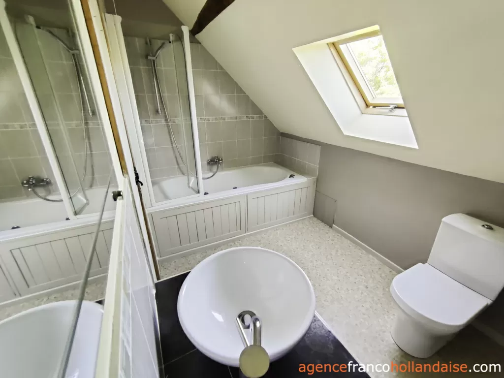 Maison avec gite à vendre lubersac, limousin, Li1070 Image - 23