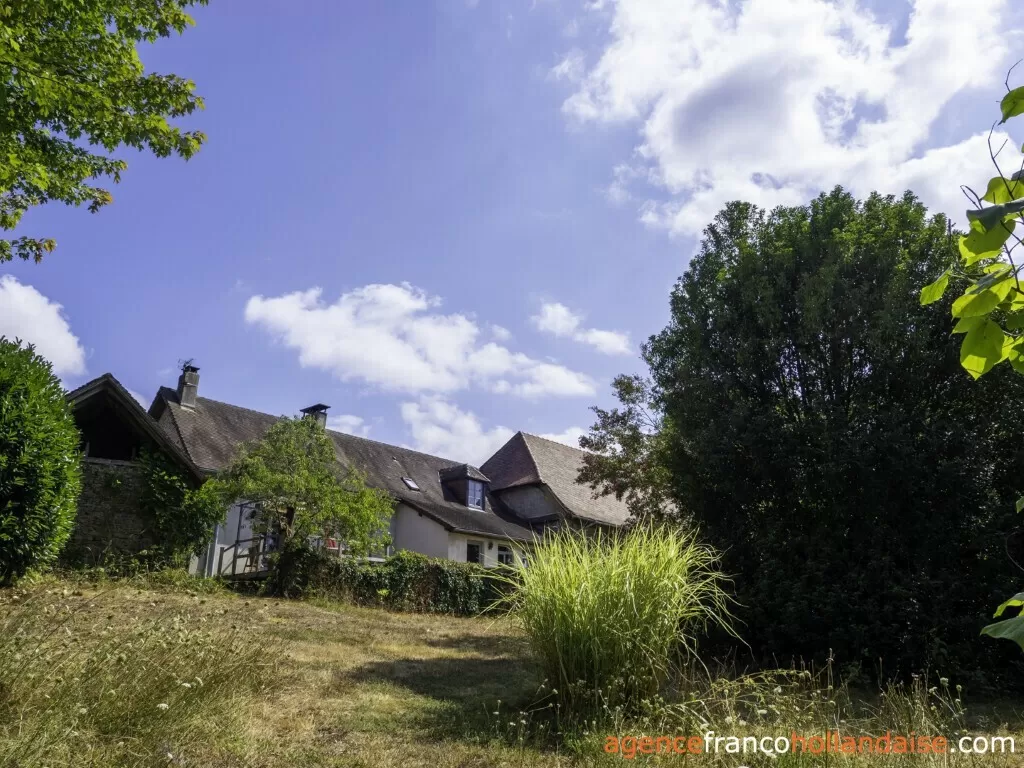 Maison avec gite à vendre lubersac, limousin, Li1070 Image - 30