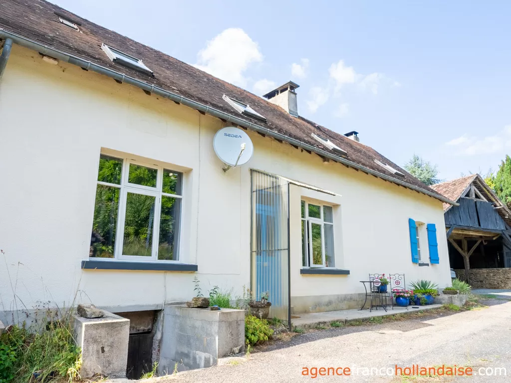 Maison avec gite à vendre lubersac, limousin, Li1070 Image - 5