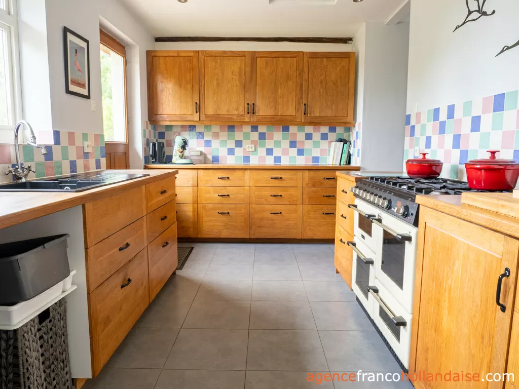 Maison avec gite à vendre lubersac, limousin, Li1070 Image - 21