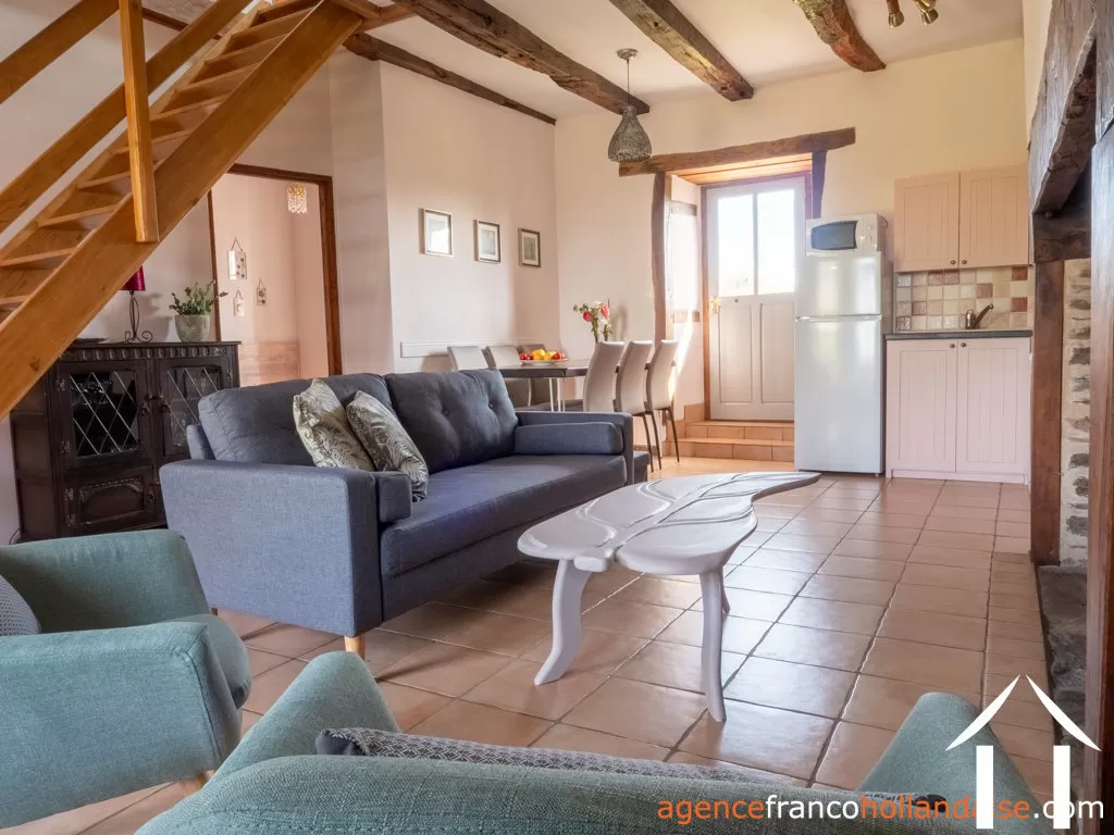 Maison avec gite à vendre lubersac, limousin, Li1070 Image - 62