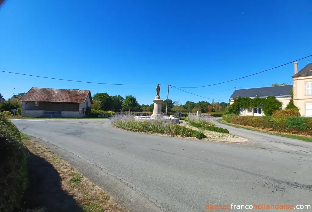 Maison de bourg à vendre neret, centre, Li1072 Image - 36