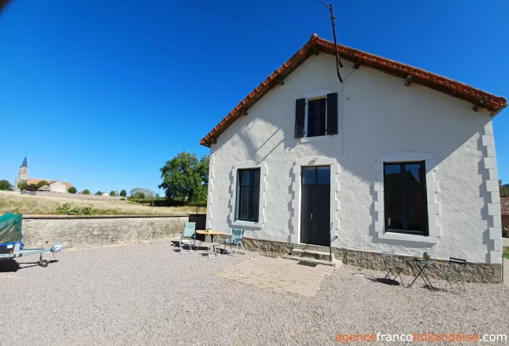 Maison de bourg à vendre neret, centre, Li1072 Image - 2