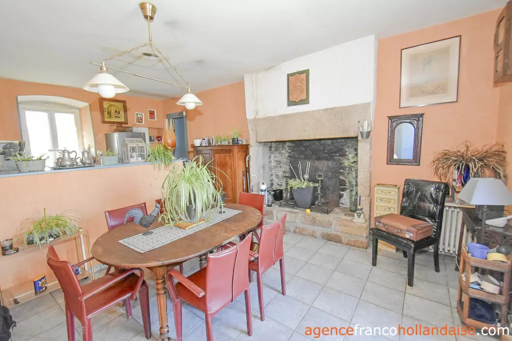 Maison avec gite à vendre st germain les belles, limousin, Li1075 Image - 12