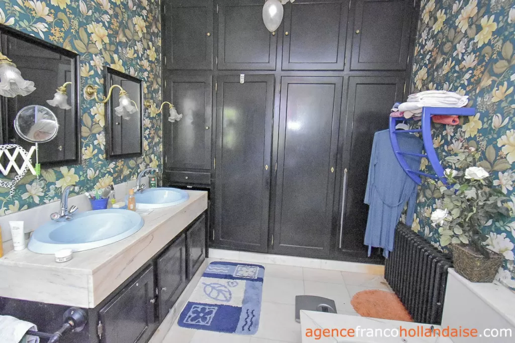 Maison avec gite à vendre st germain les belles, limousin, Li1075 Image - 23
