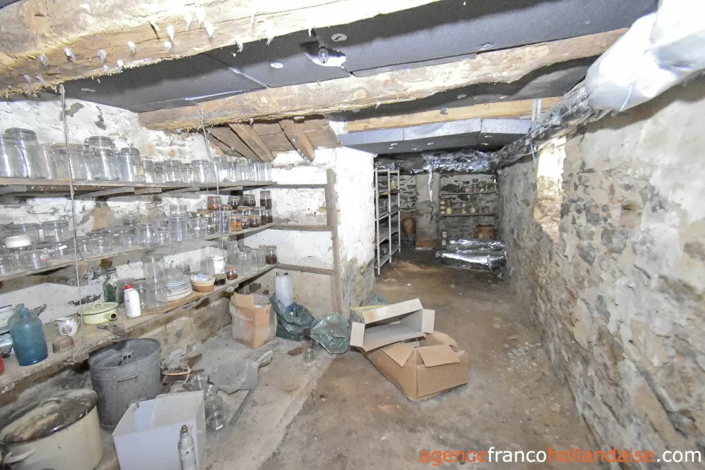 Maison avec gite à vendre st germain les belles, limousin, Li1075 Image - 29