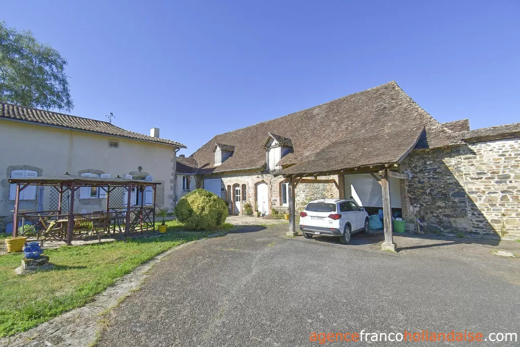 Maison avec gite à vendre st germain les belles, limousin, Li1075 Image - 37