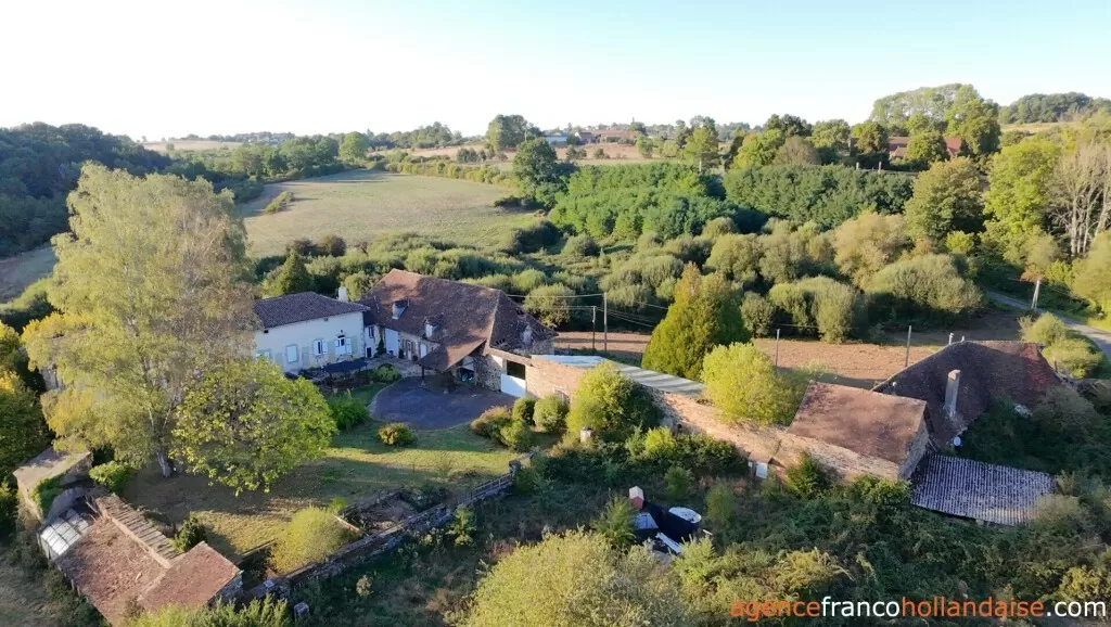 Maison avec gite à vendre st germain les belles, limousin, Li1075 Image - 7