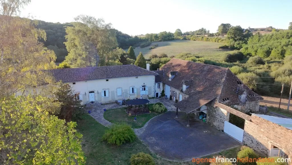 Maison avec gite à vendre st germain les belles, limousin, Li1075 Image - 2