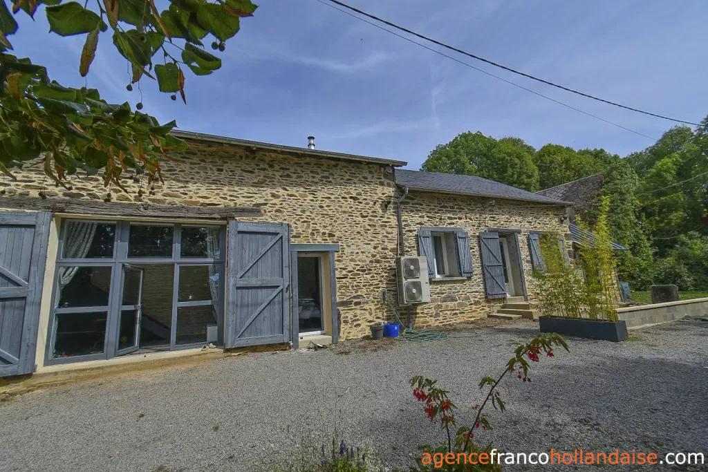 Maison à vendre la croisille sur briance, limousin, Li1076 Image - 1