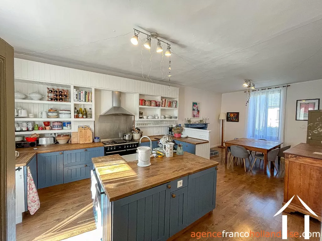 Maison de bourg à vendre , Li1081 Image - 4