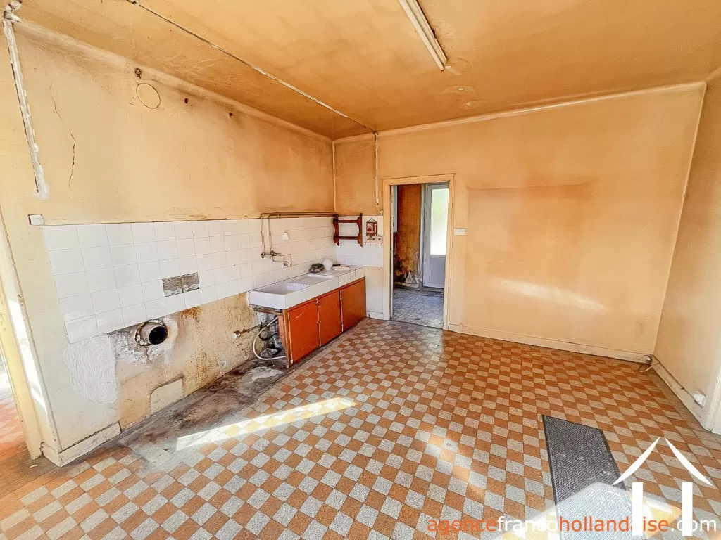Maison de bourg à vendre st meard, limousin, Li1082 Image - 2